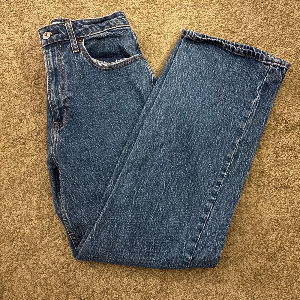 Abercrombie & Fitch Relaxed Fit Blue Jeans